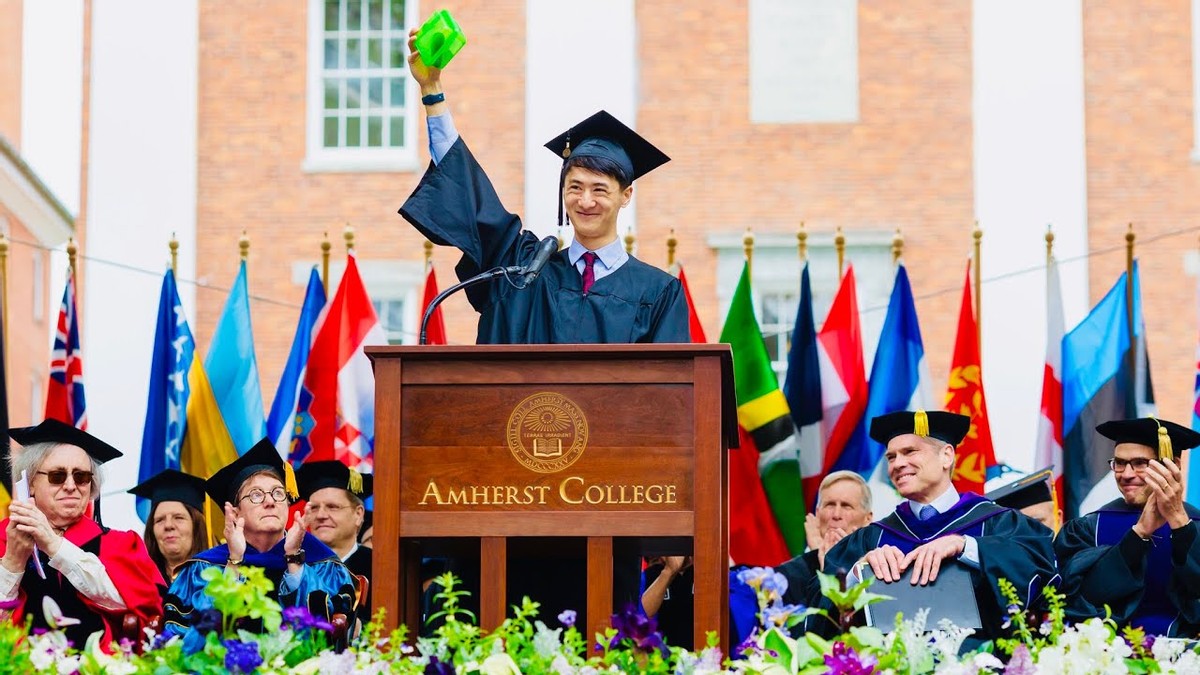 Meeting Amherst College Graduate Thomas Ye: The Path of a Student Leader