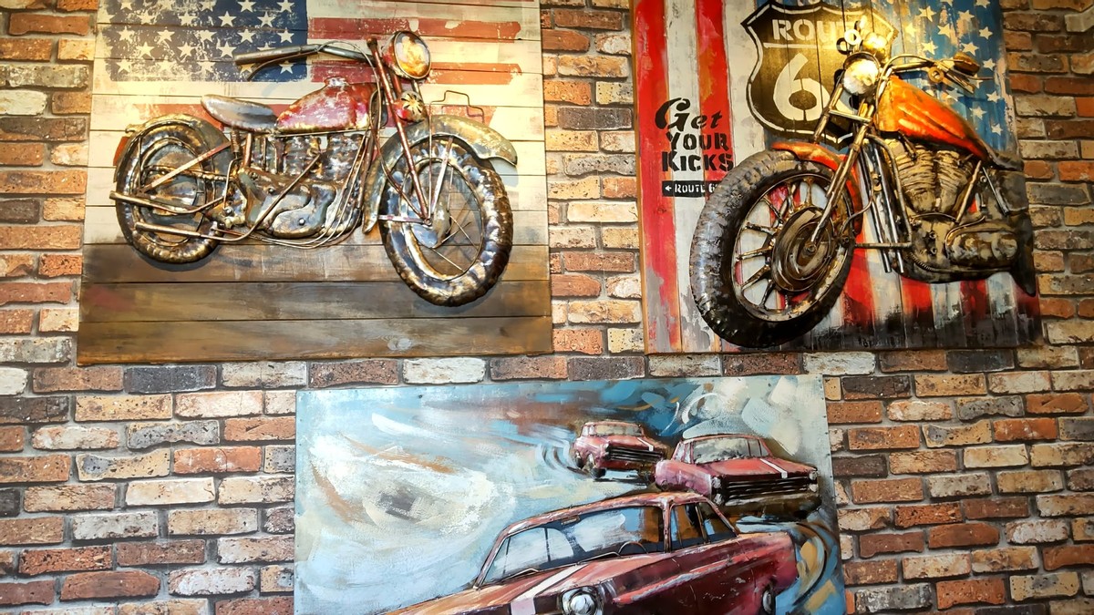 What an American Diner looks Like in Japan 