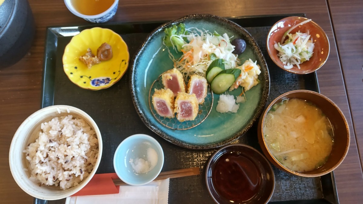 Lunch with Two of my Friends in Wakayama Prefecture