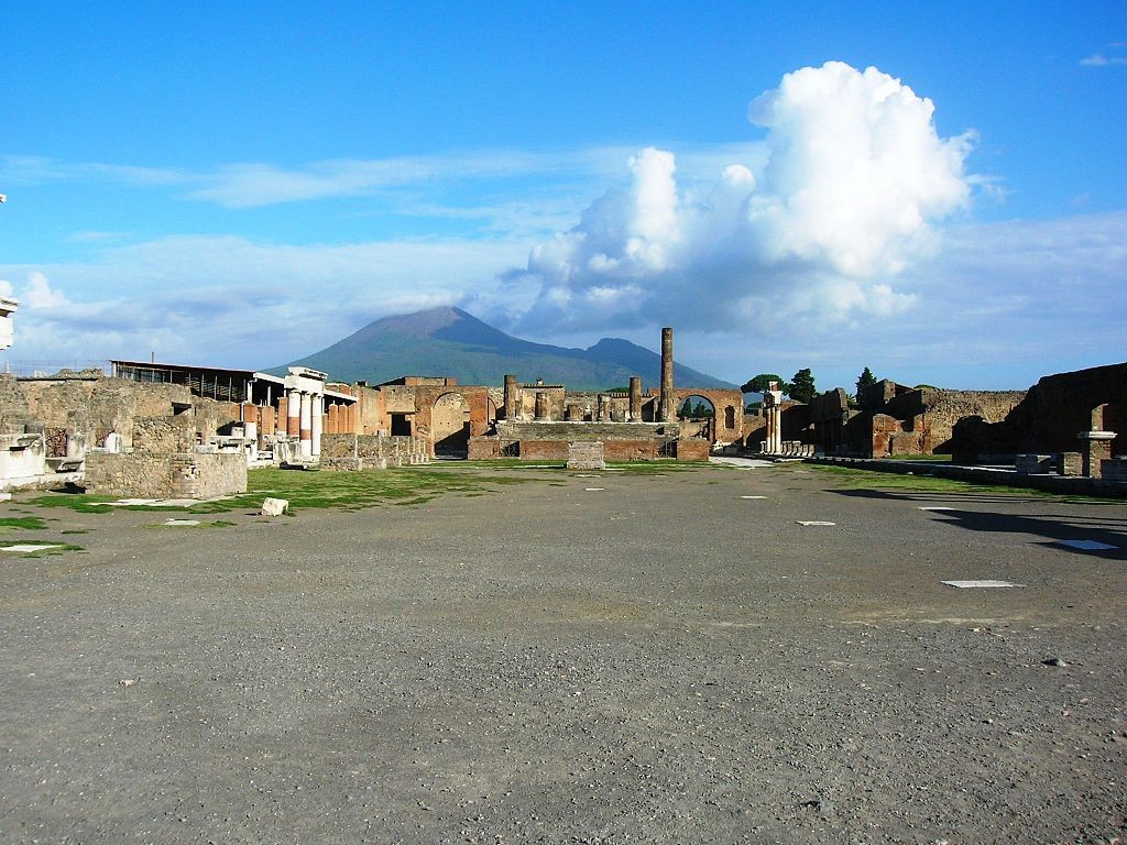 Murder in Pompeii #14: Forum